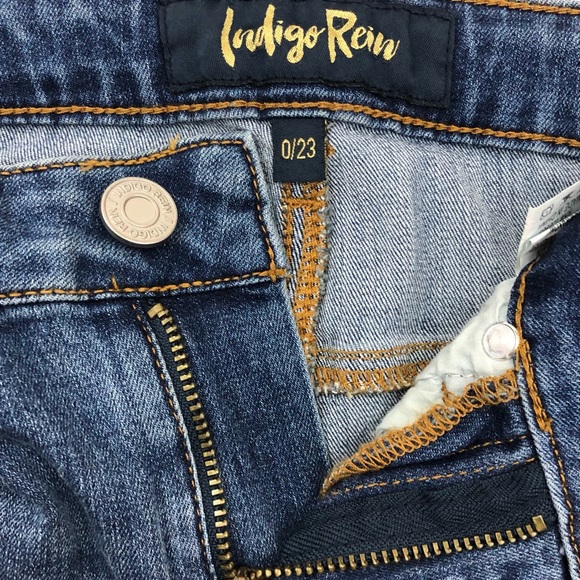 Indigo Rein High Rise Recycled Denim Bermuda Shorts Juniors Size 0 Waist 23” NEW - Picture 8 of 11